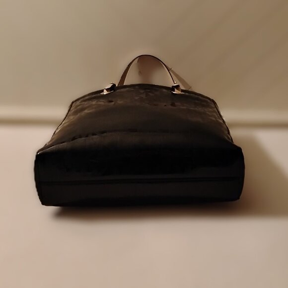 Michael Kors Large Black Jet Set Tote - Picture 4 of 12